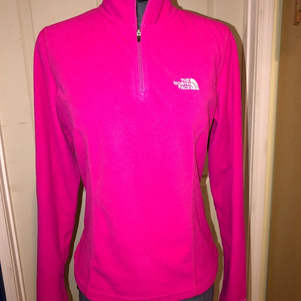 North Face Women's Pullover Fleece (Small)